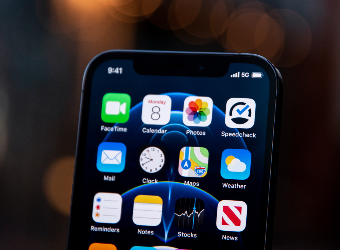 普定苹果手机维修分享为什么 iPhone 12 在冬季会自动关机 