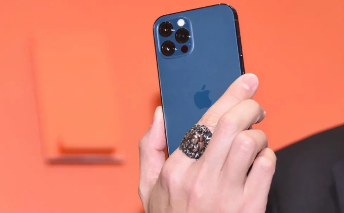 普定苹果手机维修分享iPhone12系列重启方法教程 